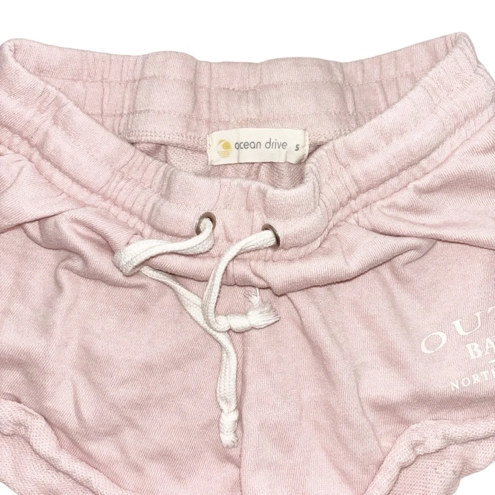 Girls pink athletic shorts